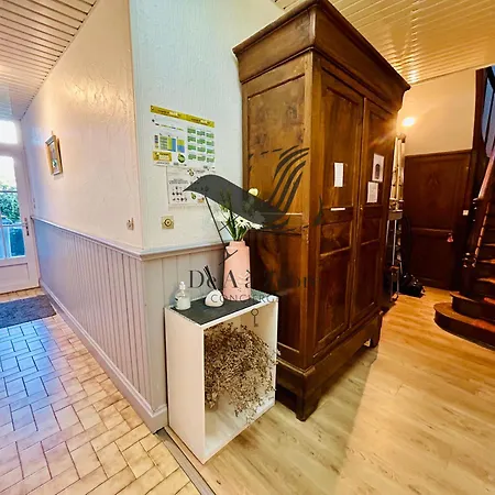 L'authentique - Situe En Face Des Thermes Et Proche Du Coeur De Apartment Rochefort (Charente-Maritime)