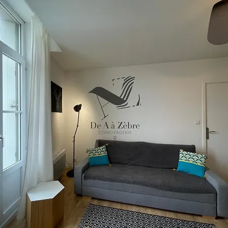 L'authentique - Situe En Face Des Thermes Et Proche Du Coeur De 公寓