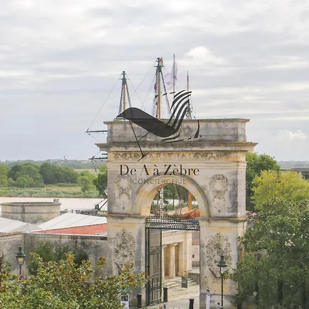 L'authentique - Situe En Face Des Thermes Et Proche Du Coeur De *