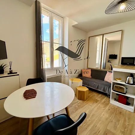 L'authentique - Situe En Face Des Thermes Et Proche Du Coeur De 公寓 罗什福尔