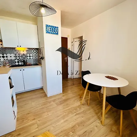 L'authentique - Situe En Face Des Thermes Et Proche Du Coeur De Apartamento