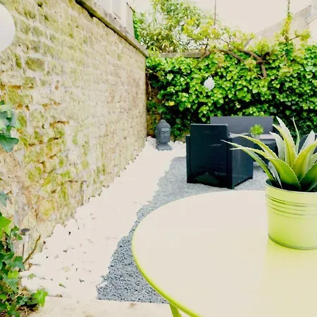 L'authentique - Situe En Face Des Thermes Et Proche Du Coeur De Apartment Rochefort (Charente-Maritime)