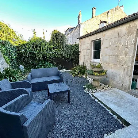 Apartment L'authentique - Situe En Face Des Thermes Et Proche Du Coeur De